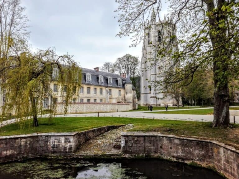 La grande épopée des abbayes en France. Une brève histoire du — free download